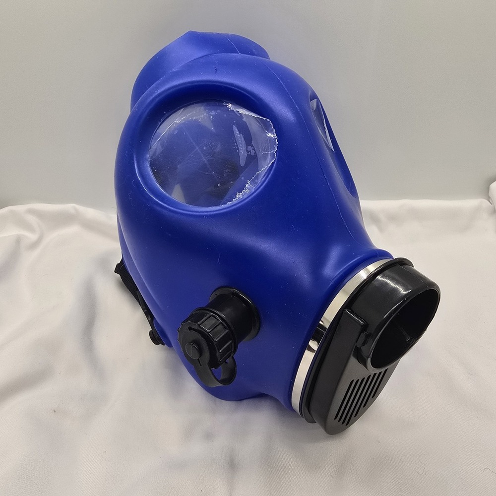 Israeli Gas Mask Personal Protection Respirator Prop